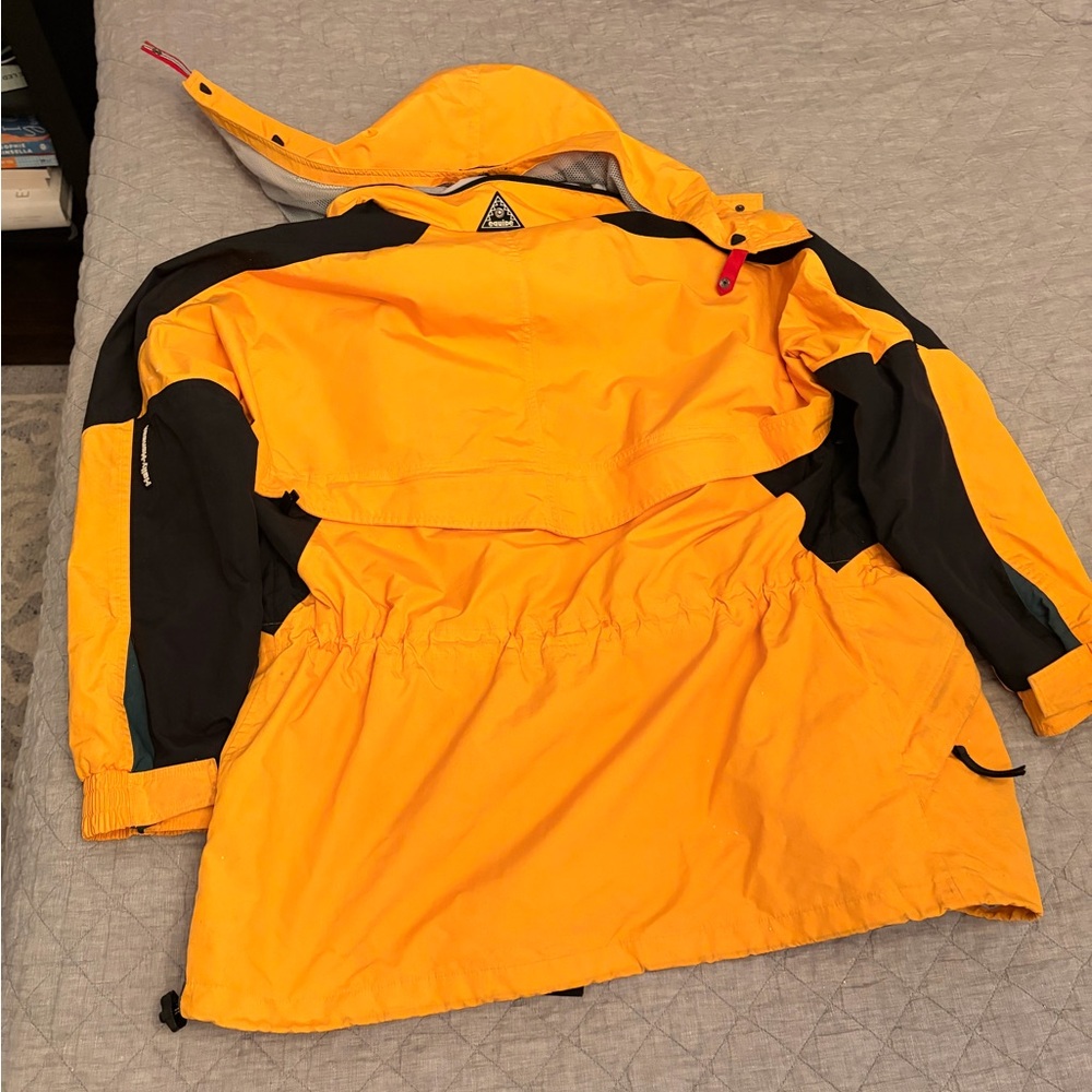 Helly Hansen Equipe Shell Jacket - image 6